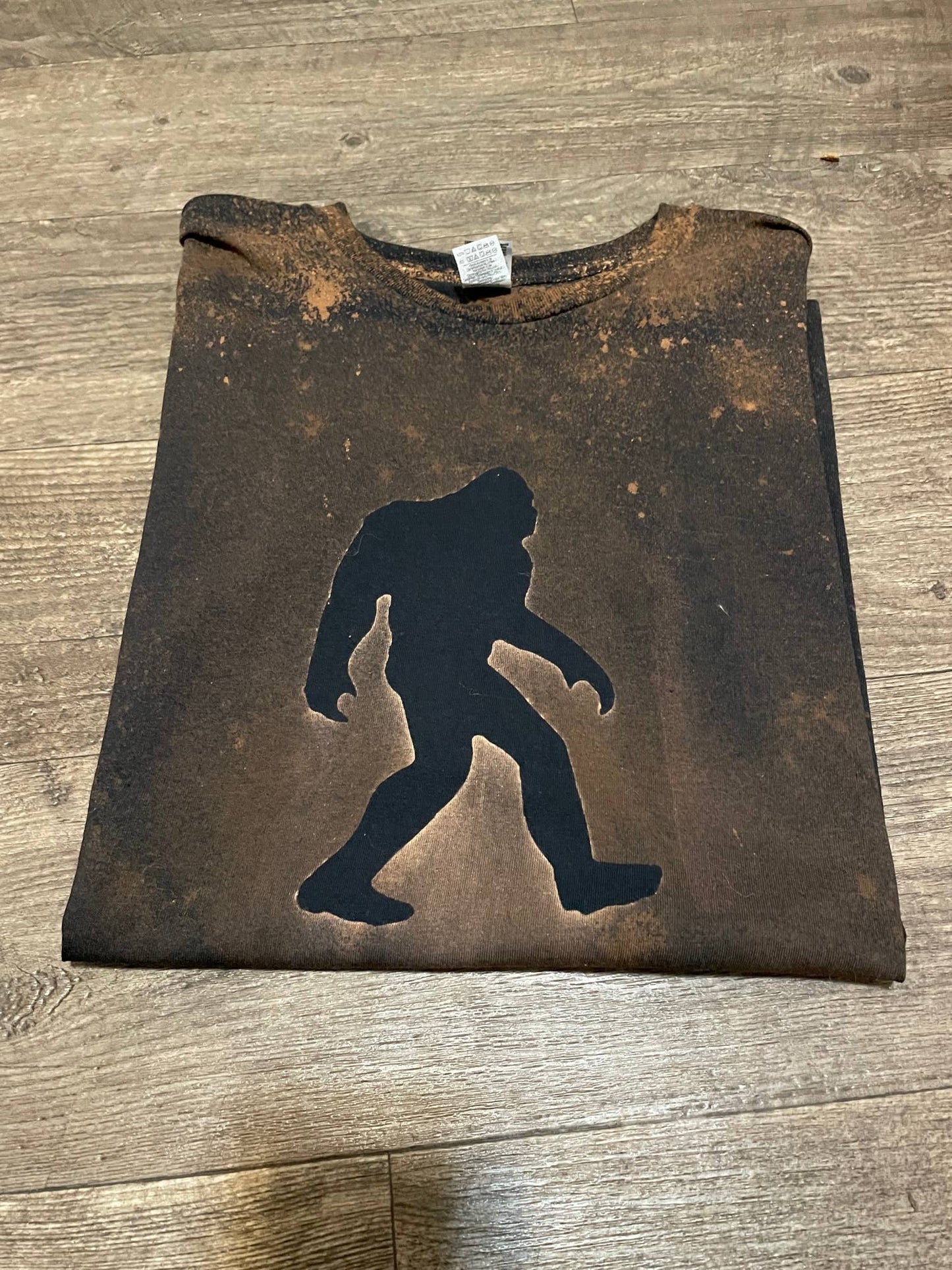 Bigfoot silhouette T-shirt (black): XL