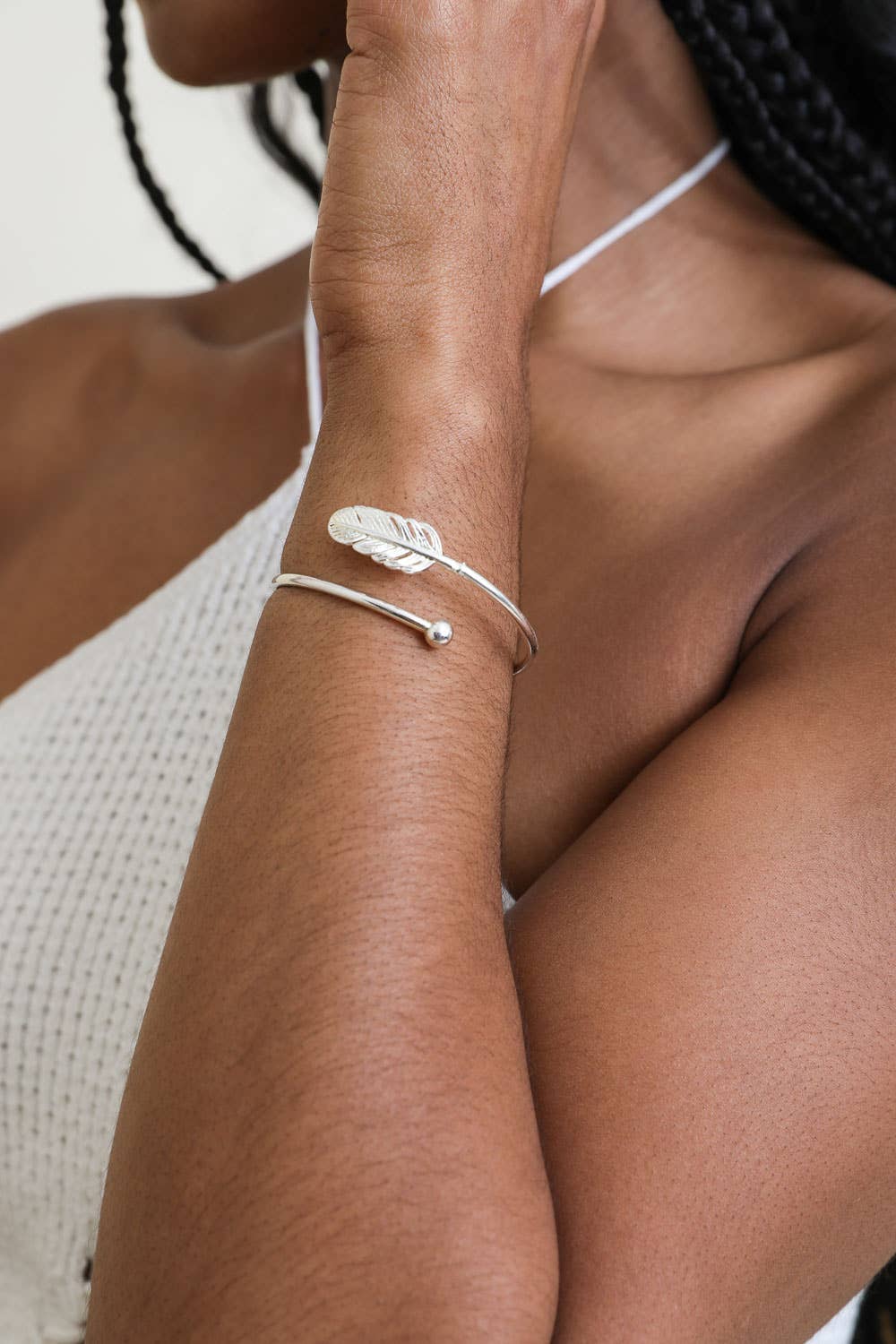 🪶 Minimalistic Feather Bracelet - Silver & Gold Modernity: Gold