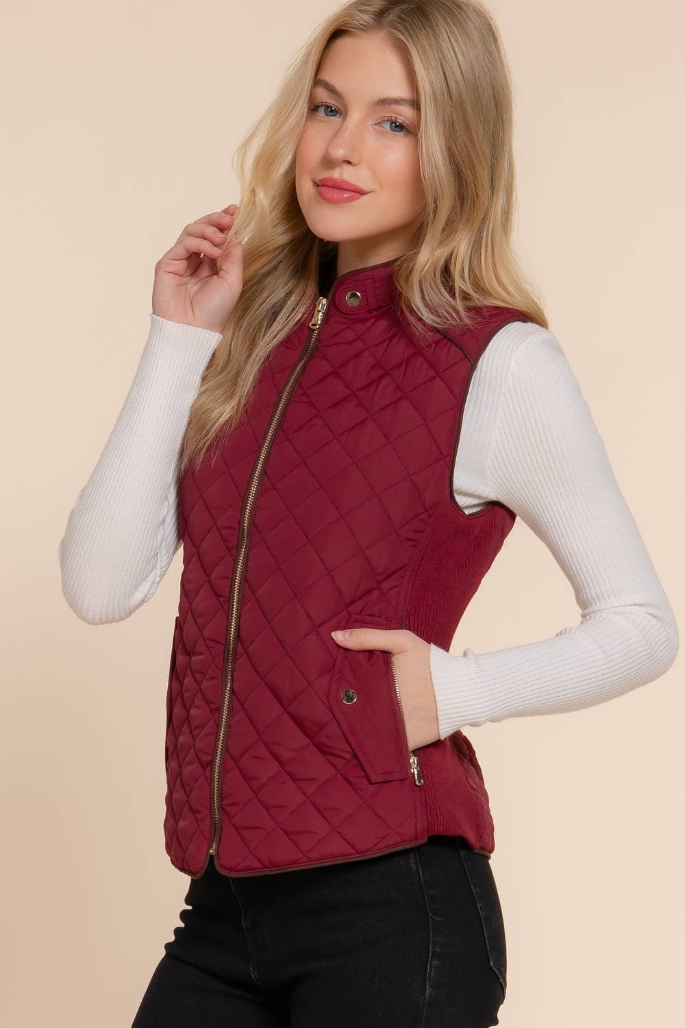 Suede Piping Detail Rib Quilted Padding Vest: WHT-white / L