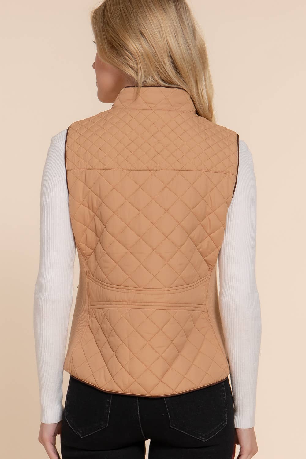 Suede Piping Detail Rib Quilted Padding Vest: TPE-pale taupe / S
