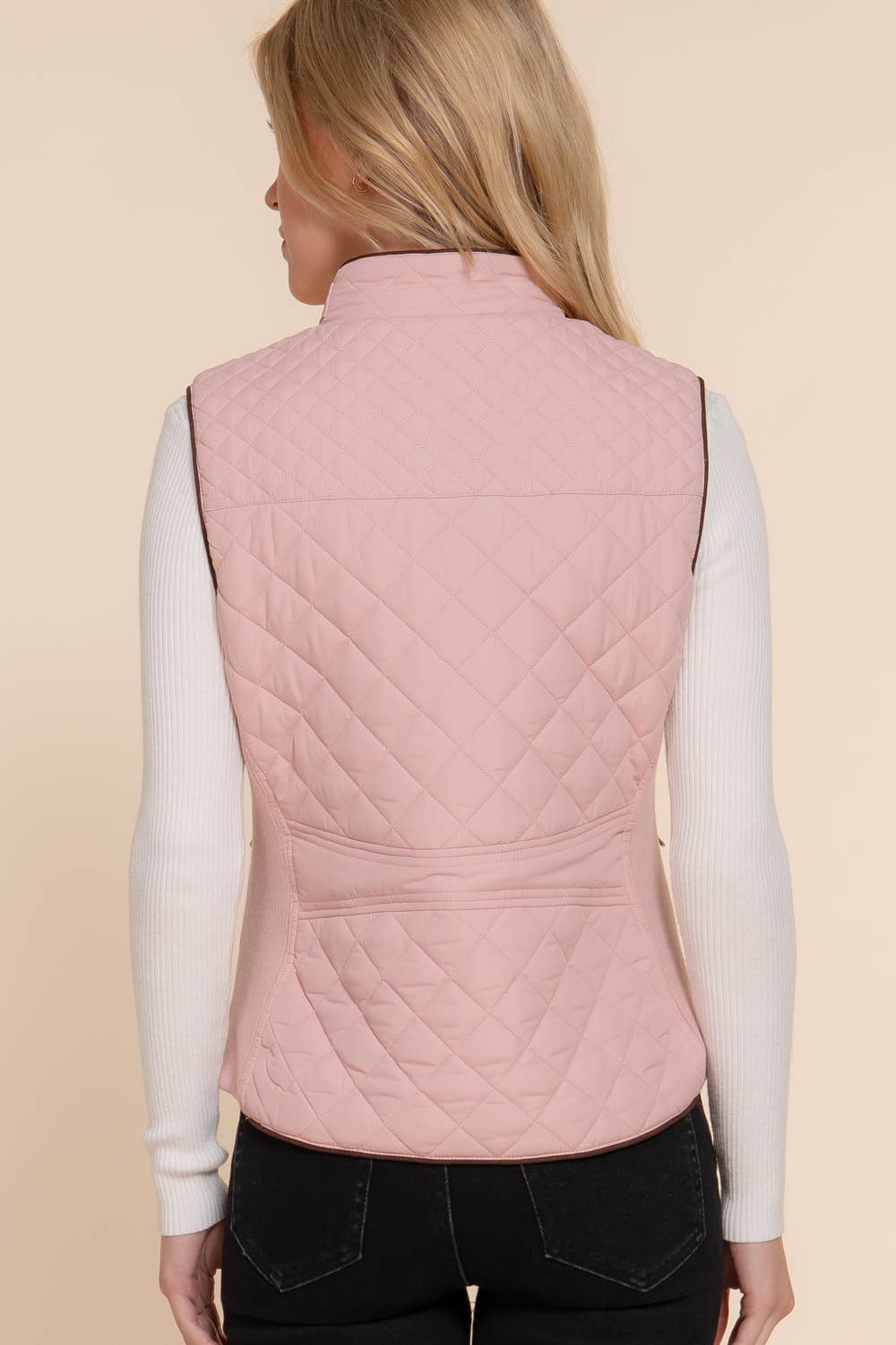 Suede Piping Detail Rib Quilted Padding Vest: WHT-white / L