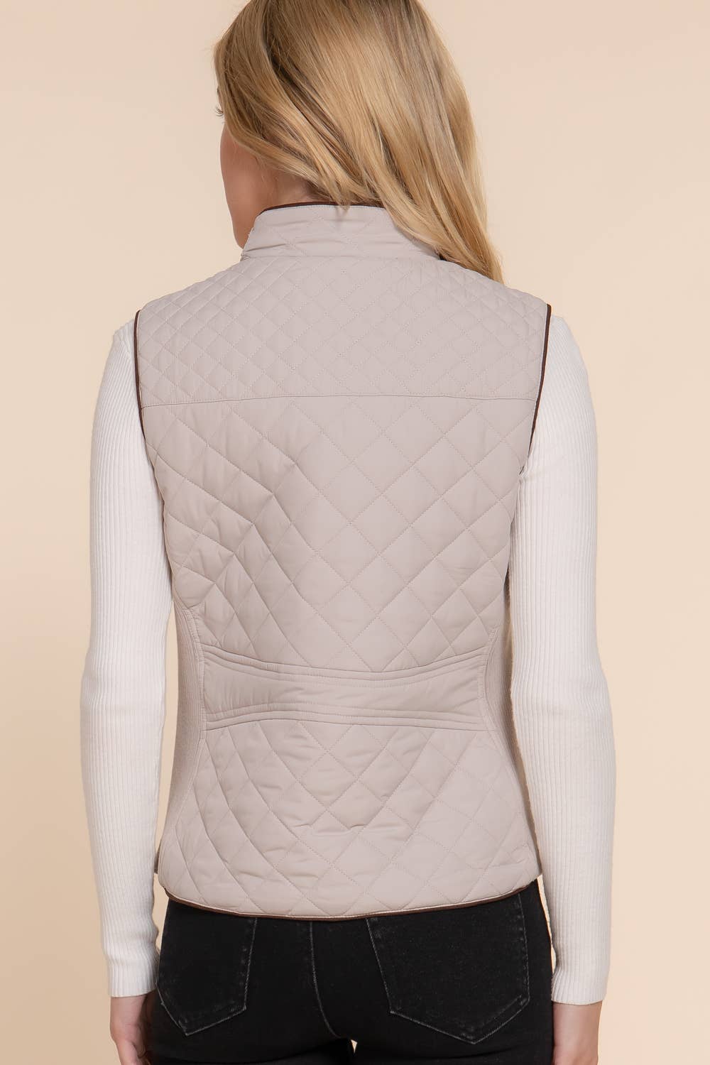 Suede Piping Detail Rib Quilted Padding Vest: TPE-pale taupe / M