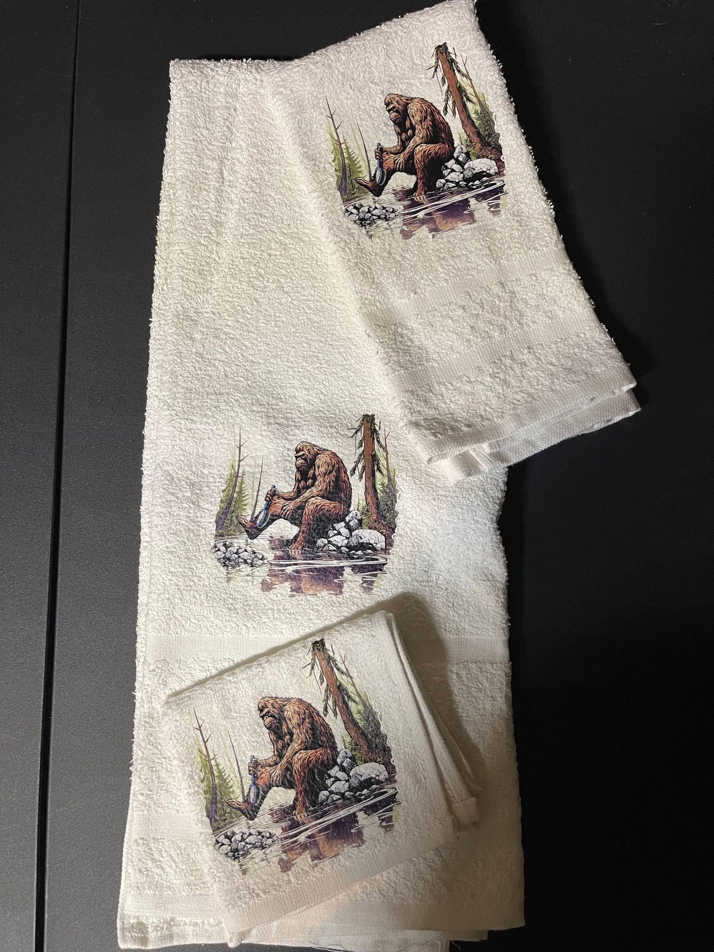Bathing Bigfoot wash rag, hand towel, bath towel 3 piece set