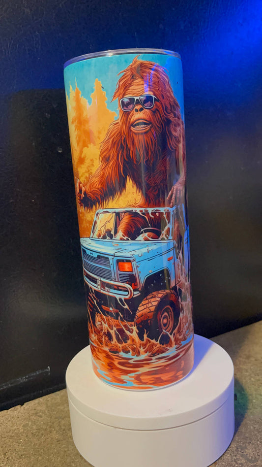 Bigfoot 4x4 mudding tumbler 20 oz stainless steel w/straw