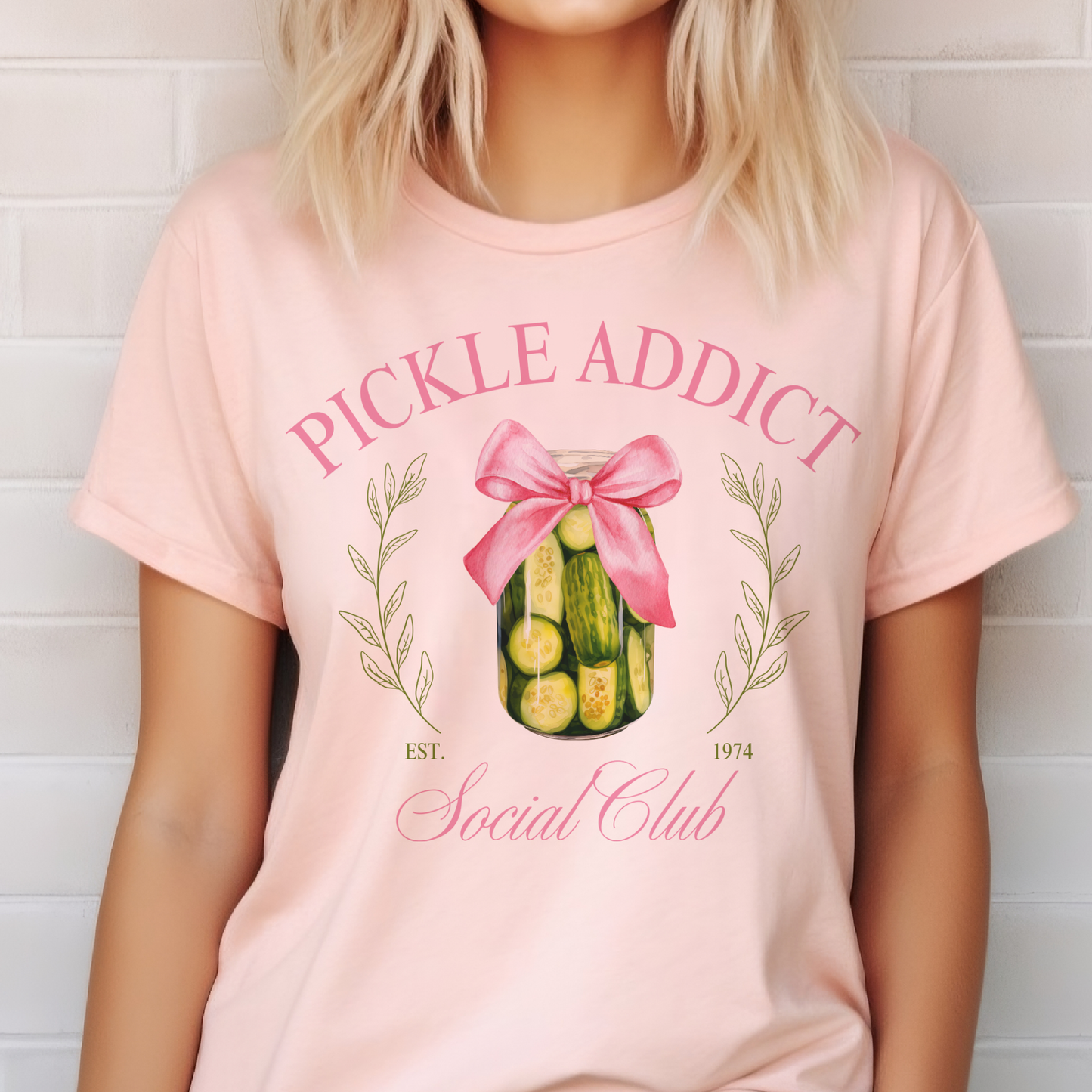 Pickle Addict Tees Pickle Social Club Tshirt Pickle Lover: Citron / Small