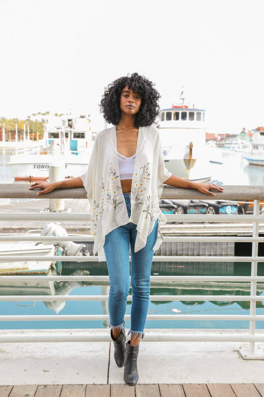 Get NOW! Bestselling Spring Daisy Woven Kimono 🌼: Ivory
